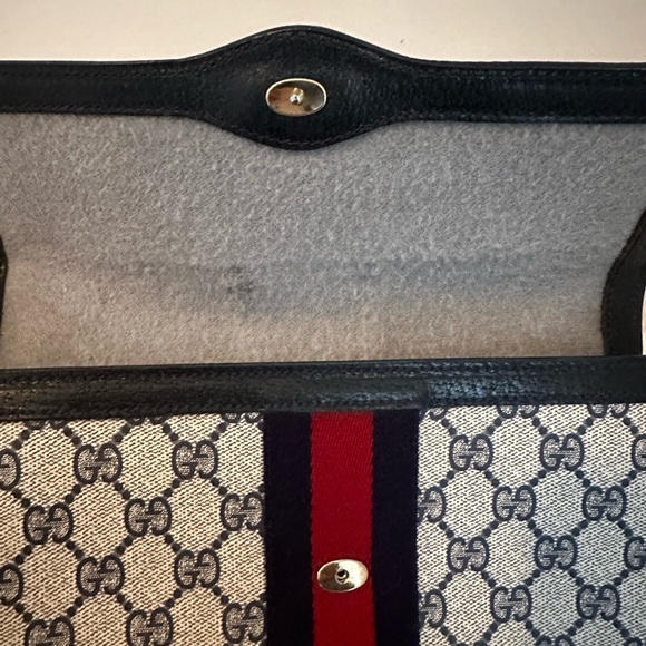 Authentic Gucci Sherry Line Clutch - Picture 8 of 13